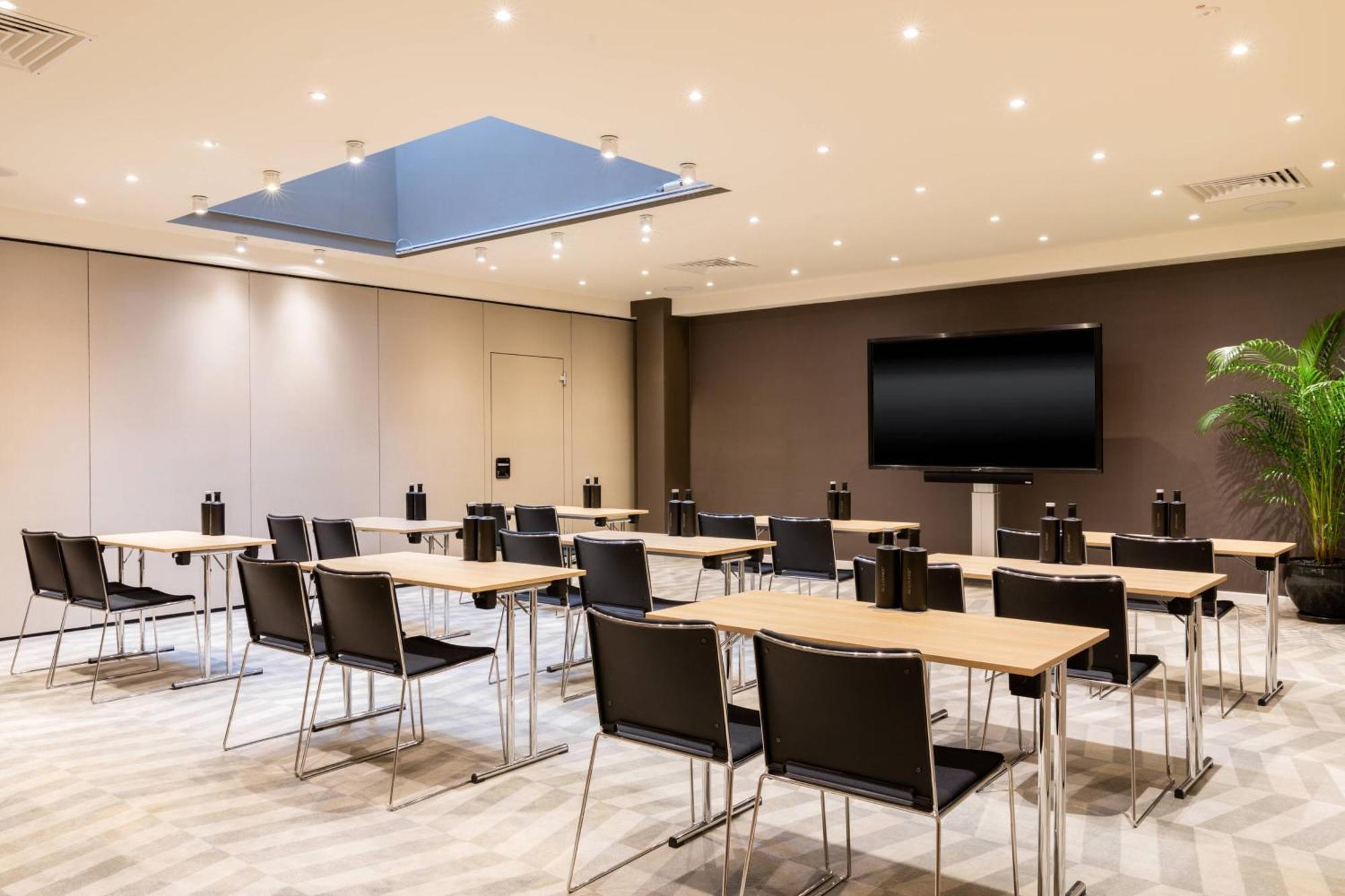 Ac Hotel By Marriott Berlin Humboldthain Park Екстер'єр фото